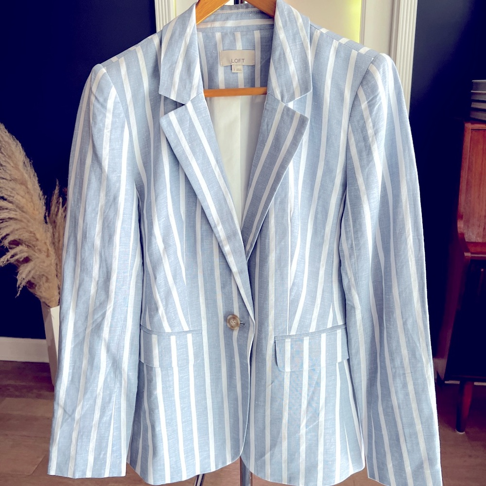 LOFT blue & white blazer